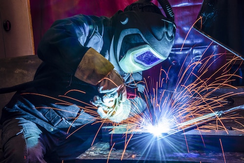 What's It Like Being a Welder and How Do You Get Started? 1 AdobeStock 123644071