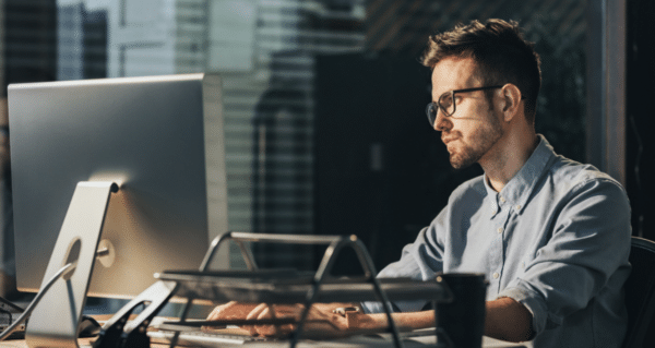 Overnight Entry Level Jobs that Pay the Bills 3 College student working an overnight job